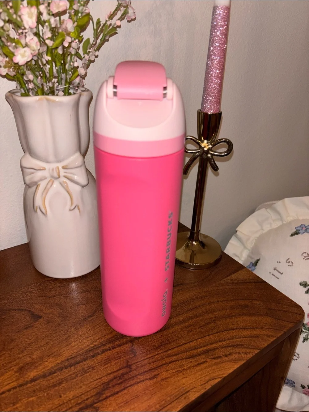 Starbucks × Owala Pink Drink FreeSip 24 oz | Limited Edition Collector’s Item 💗